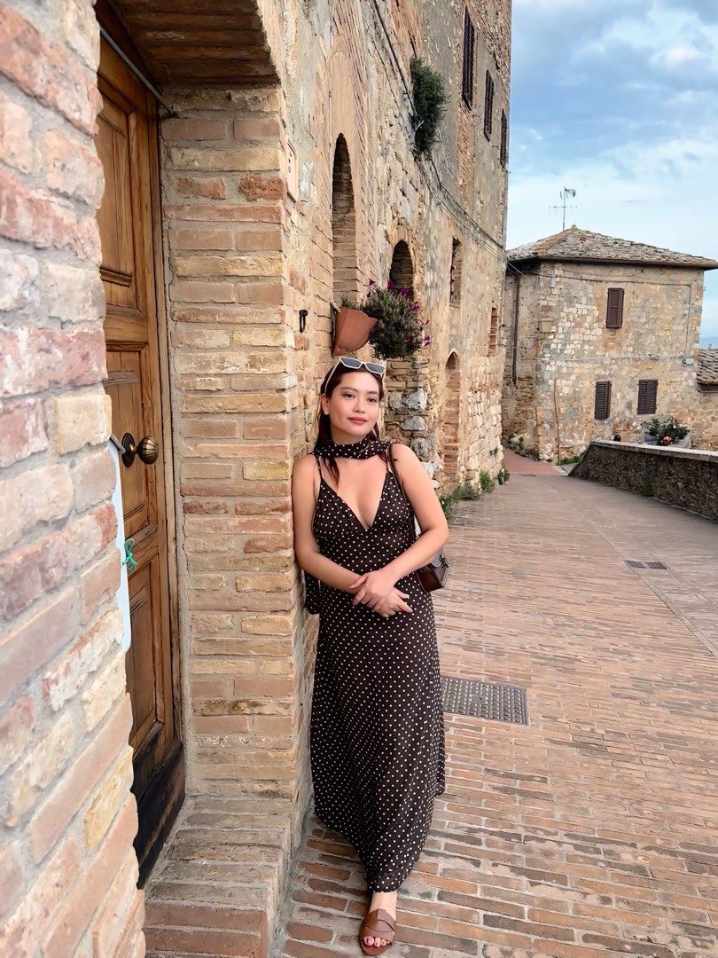 Polka dot backless strap dress (Category: Dresses) located in Quezon City. Submitted by krishramos (Listing ID 1396466365, Image 1). Description: USED ONLY ONCE. LIKE NEW QUALITY. Fits small to medium frames..