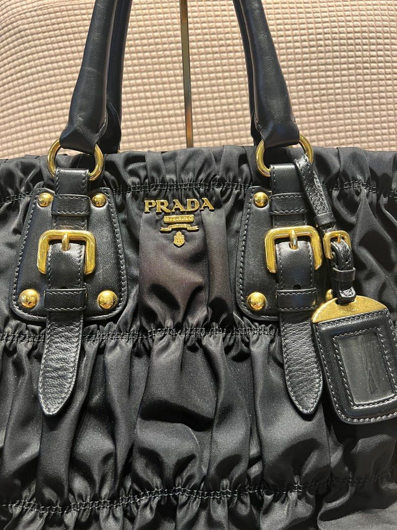 Prada Tessuto Gaufre Nylon (Category: Luxury Bags & Wallets) located in Bacoor. Submitted by majezticos (Listing ID 1396401432, Image 3). Description: Prada Tessuto Gaufre Nylon IPrice: 35,000 PHP Condition: Rank A Color: Black Inclusions: Dustbag, Authenticity Card, Care Card, Sling ~ Open for layaway up to 2 months DTI & BIR Registered Business Location : Bacoor, Cavite Disclaimer: All products, names, brands, and logos are the property of thei