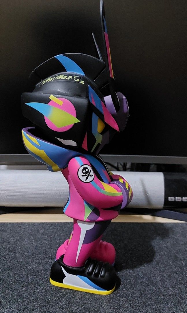 QUiCCS Tikkywow (Category: Designer & Blind Box Toys) located in Bulacan. Submitted by rappv (Listing ID 1396292300, Image 3). Description: Megateq 12" Quiccs Tikkywow Signed , no box 12,500 MOD - LBC.