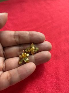 (Category: ) located in . Submitted by chic_clicks (Listing ID 1396297674, Image 1). Description: .