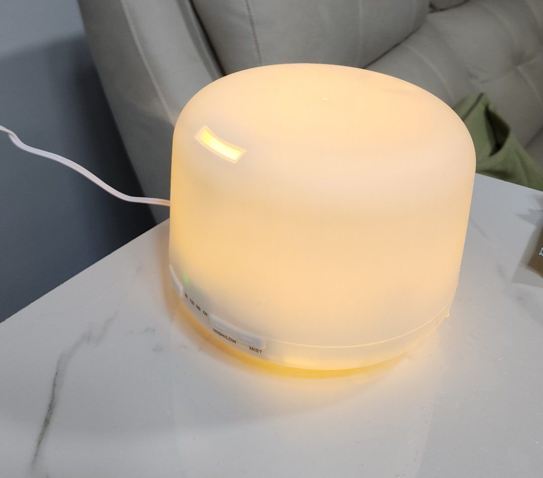 Small Table Humidifier Diffuser (Category: Air Purifiers & Dehumidifiers) located in Singapore. Submitted by jbondingbag (Listing ID 1396399481, Image 3). Description: Believe its from Gadget Mix Wanted to give it as a gift but the group decided to give something else instead so no use for it Comes with box. Opened and tested that it's working. self collect Jurong West side. Can be delivered if convenient too. Retails at 29.90.