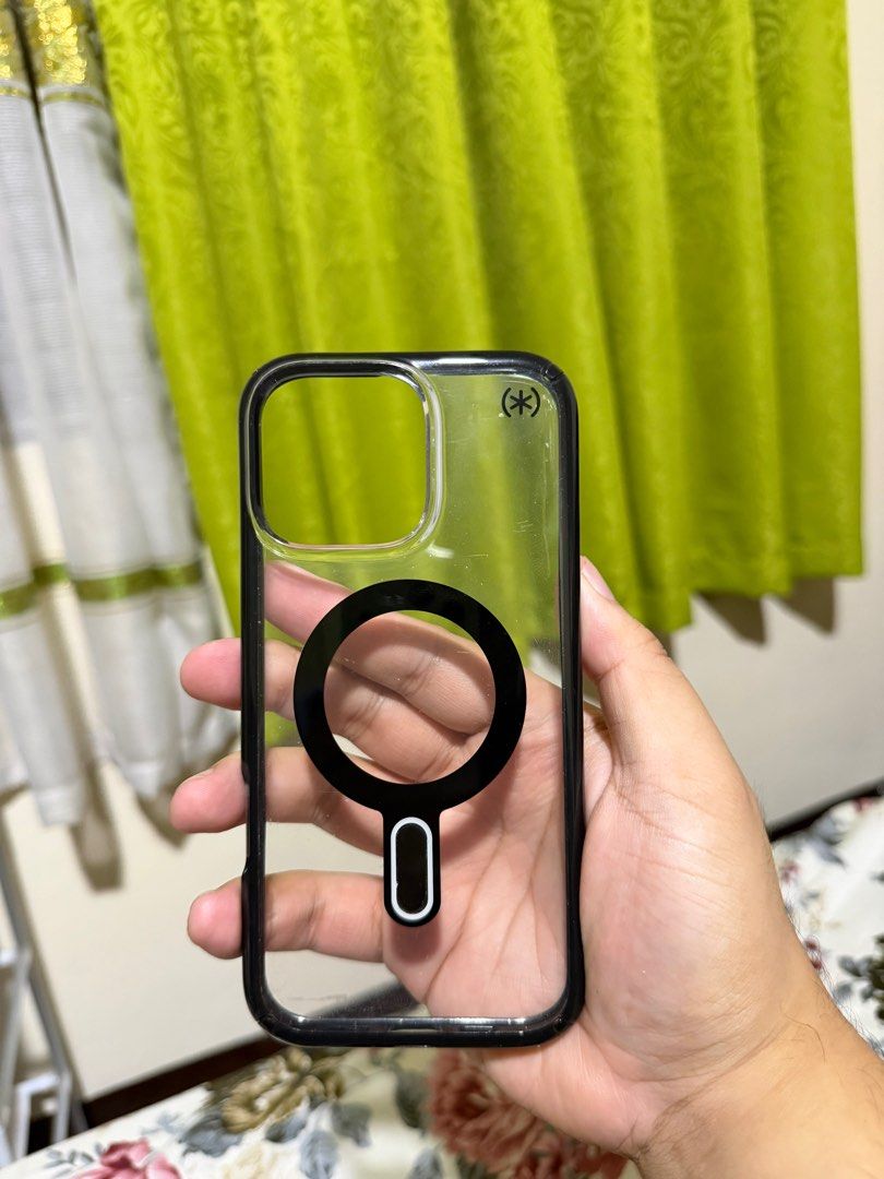 Speck Presidio 16 pro max (Category: Cases & Sleeves) located in Manila. Submitted by jchristiaaaan (Listing ID 1396429320, Image 2). Description: Speck presidio for 16 pro max Issues: hairline scratches.