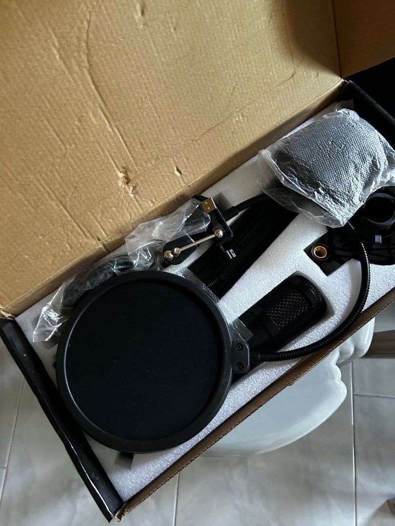 Studio Microphone - Brand New