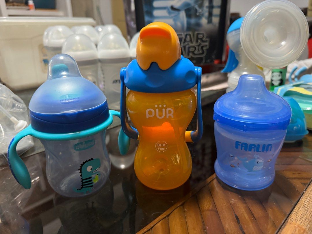 Training Cups (Category: Breastfeeding & Bottle Feeding) located in Makati City. Submitted by averysbabyshop (Listing ID 1396335494, Image 1). Description: Chicco Training Cup - 250 Pur Going Out Cup - 250 Farlin Training Cup - 100.
