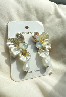 （包平郵）韓國耳環 花花新娘64218661326081110