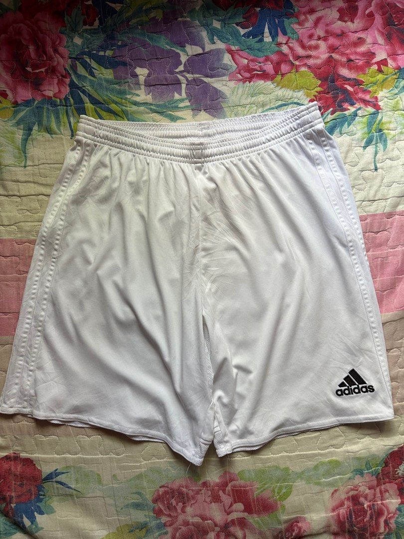 Adidas Climacool Running Short (Category: Shorts) located in San Jose. Submitted by custodiokhen (Listing ID 1396495230, Image 1). Description: Size on tag L W 32-40 L 18 1/2 Need wash Crack Climacool Prints on the back.