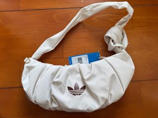 （分類：）位於 。 由 luikkd 提交（商品編號 1396553554，圖片 1）。簡介： 。
