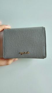（分類：）位於 。 由 hochinghcs 提交（商品編號 1396514121，圖片 1）。簡介： 。