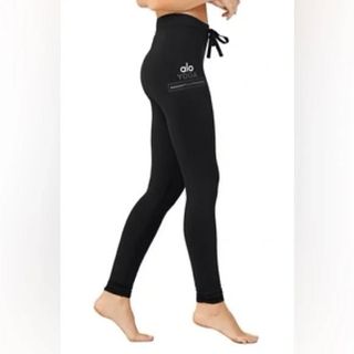 Alo yoga Dijual Bawahan Carousell Indonesia