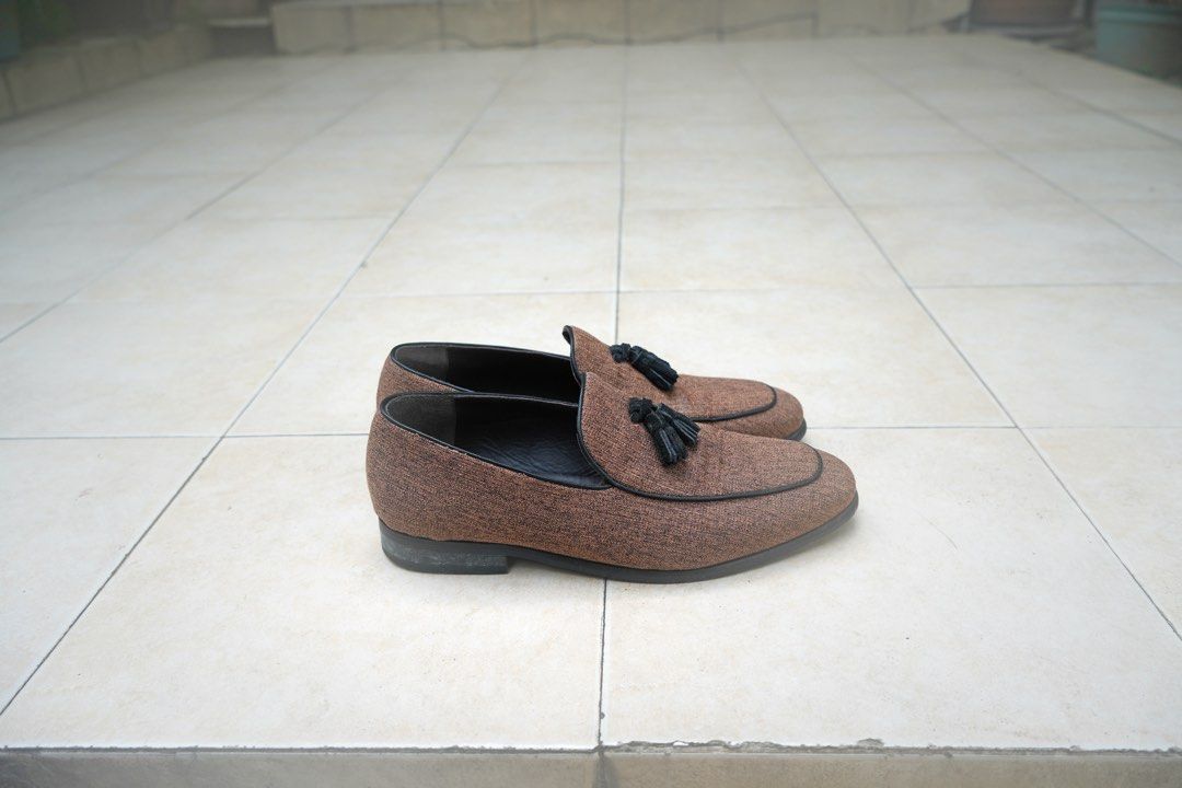 Arden Teal Belgian Tassel Loafer (Category: Dress Shoes) located in Quezon City. Submitted by jtc99 (Listing ID 1396602342, Image 1). Description: Rafael Belgian tassel loafers (mahogany) - 3,500 Size 43 / US 10 Rfs: feet too wide for comfortable fit Used less than 5x.
