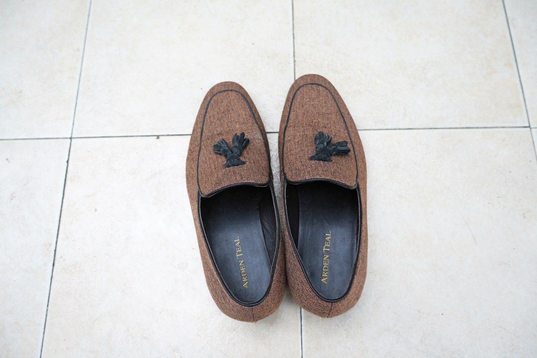 Arden Teal Belgian Tassel Loafer (Category: Dress Shoes) located in Quezon City. Submitted by jtc99 (Listing ID 1396602342, Image 2). Description: Rafael Belgian tassel loafers (mahogany) - 3,500 Size 43 / US 10 Rfs: feet too wide for comfortable fit Used less than 5x.