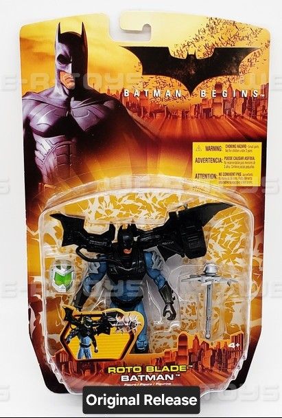 Batman Begins Roto Blade Batman Figure (Category: Figurines & Statues) located in Muntinlupa City. Submitted by themarvelwatcher (Listing ID 1396542897, Image 3). Description: (Pls. read/agree to all details before inquiring/transacting. A PM means you've agreed to all terms/conditions. Thank you so much 😀) This figure was originally from the 2005 Mattel Batman Begins toy line -Loose/As Is/WYSIWYG -Good joints -Has slight paint chips and discolo