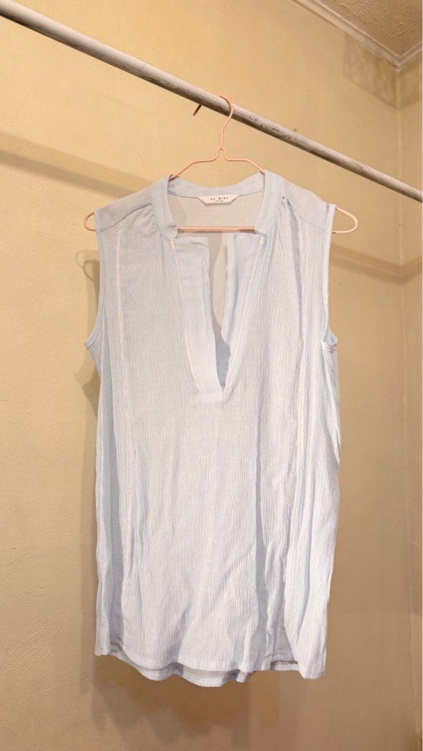 Be Mine Sleeveless Top (Category: Sleeveless) located in Valenzuela. Submitted by mango____ (Listing ID 1396580422, Image 1). Description: - Be Mine sleeveless top - V-neck design - Light blue color - Textured fabric.