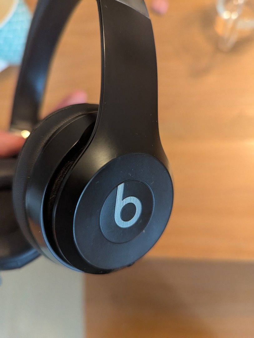 Beats Solo 464012993522434111