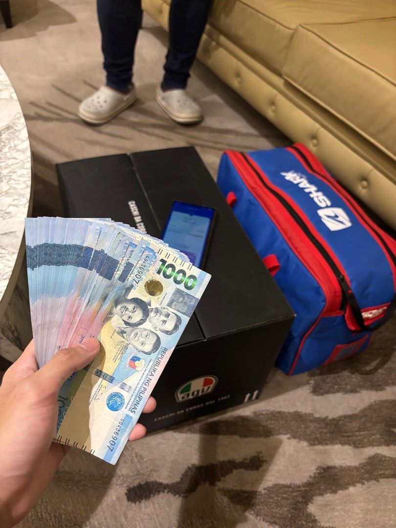 BUYING RUSH ARAI RX7X (Category: Helmets and other Riding Gears) located in Manila. Submitted by bossg01 (Listing ID 1396655548, Image 1). Description: BUYING RUSH ARAI RX7X - WALANG ISSUE - Medium - Large - XL 📍MANILA AREA.