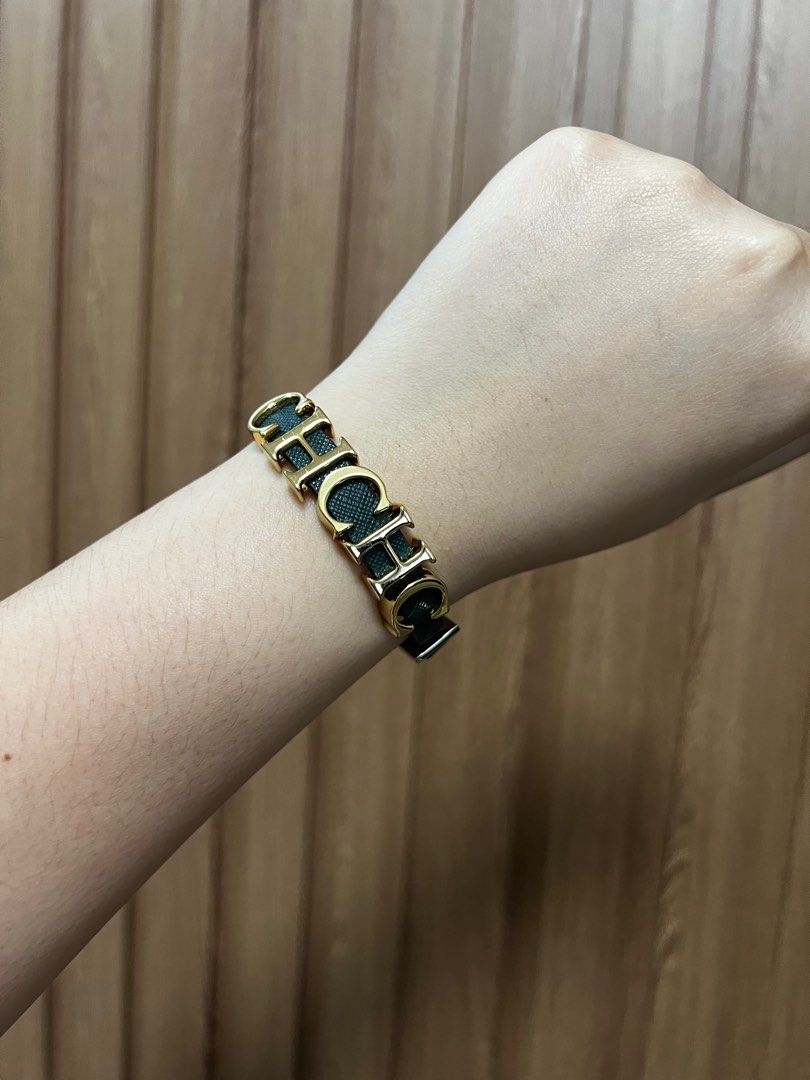 Carolina Herrera Emerald Green Bracelet Strap (Category: Bracelets) located in Cainta. Submitted by chainm (Listing ID 1396474353, Image 1). Description: No original box included but will provide alternative case Good condition .