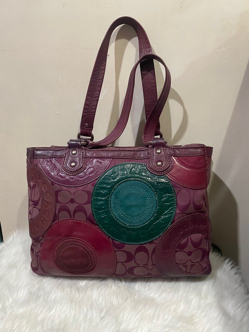 Coach Patchwork Pink (Category: Luxury Bags & Wallets) located in Mariveles. Submitted by declouterringmom (Listing ID 1392071464, Image 2). Description: Legit Onhand Hangtag included .