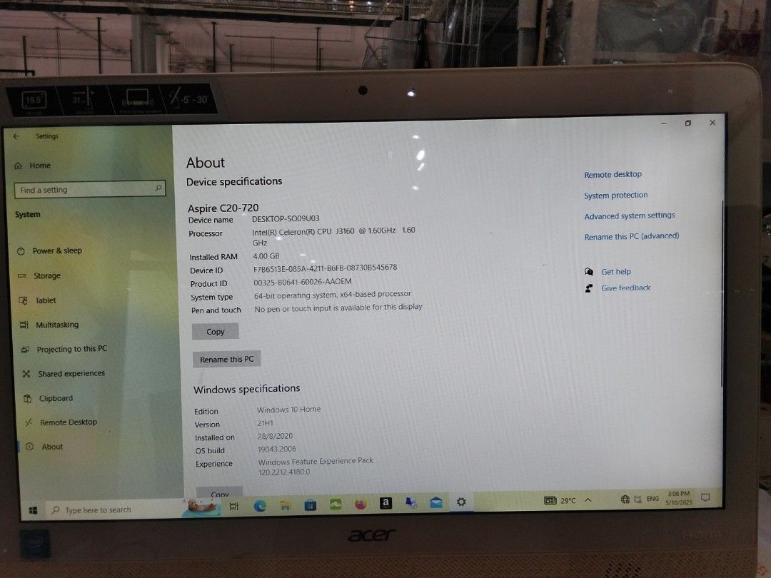 Computer (Category: Desktops) located in Singapore. Submitted by livedog_9022f3 (Listing ID 1396572248, Image 3). Description: good condition.
