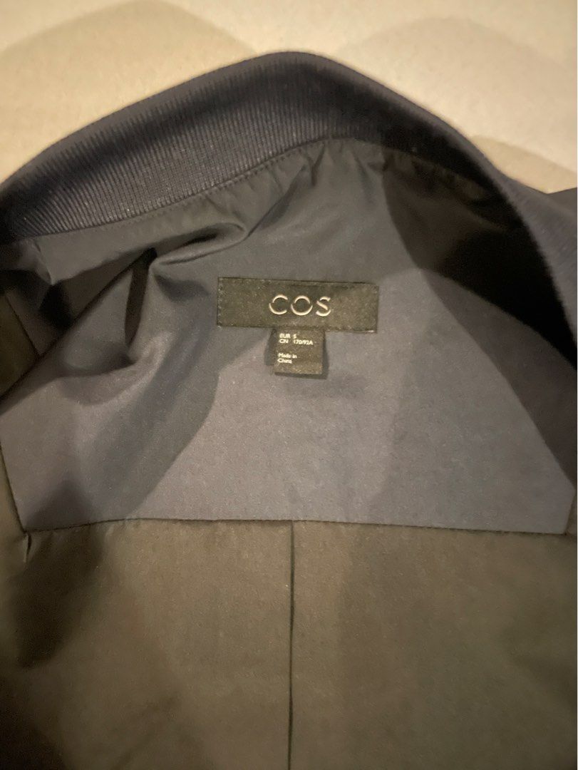 COS Men Bomber Jacket (Navy Blue) (Category: Coats, Jackets and Outerwear) located in Tarlac. Submitted by johnjohnjohn23 (Listing ID 1396480227, Image 2). Description: Free shipping Worn 5 times maximum. Needs washing only. See photos for dimensions Size S fit M.
