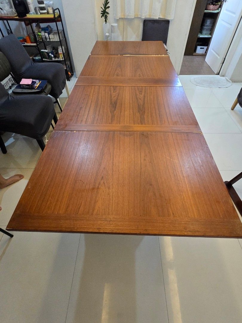 Extendable Dining Table (Category: Tables & Sets) located in Paranaque City. Submitted by krishapw (Listing ID 1396489323, Image 3). Description: Slightly negotiable. Selling As Is. Well loved extendable dining table. Can be used in 3 lengths Original Length- 138cm One Side Extended- 198cm Two Side Extended- 258cm width is 90cm, height is 70cm. Peeling veneer. bought from an IG furniture reseller in 2020 for 13k. RFS- bought new table already. vi