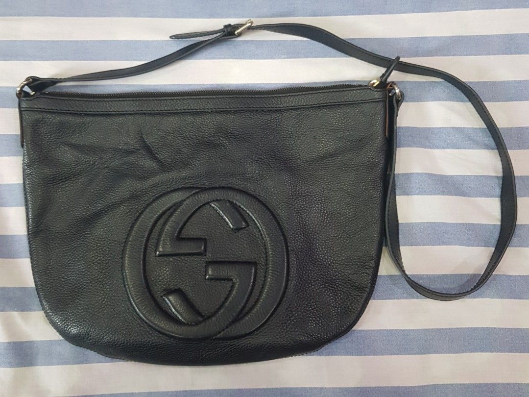 Gucci bag (Category: Cross-body Bags) located in Valenzuela. Submitted by decluttered_28 (Listing ID 1396504863, Image 1). Description: Bought in Japan but not guaranteed if authentic but the quality of the leather is same as the original Gucci. Linisin lang yong loob. Hence, I'm selling it for a very low price. Pamigay sale na lang..