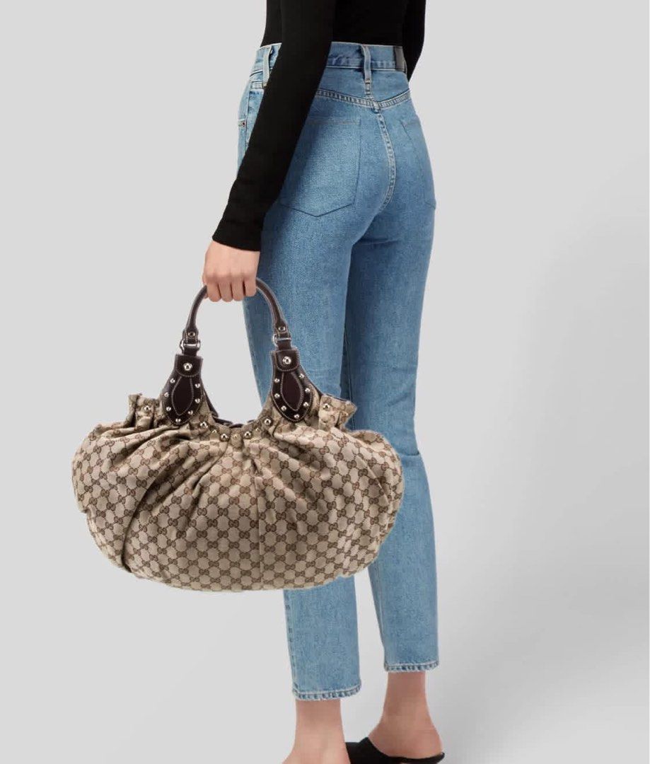 Authentic GUCCI Studded Pelham (Category: Luxury Bags & Wallets) located in Bulacan. Submitted by dgritzy (Listing ID 1396577628, Image 1). Description: All must go From taiwan With Entrupy .