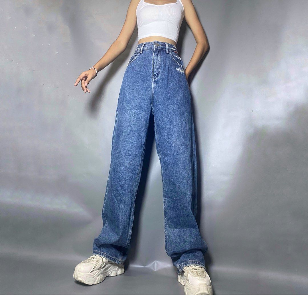 High quality baggy pants hard denim (Category: Jeans) located in Manila. Submitted by best_thrifter (Listing ID 1396497790, Image 1). Description: High quality baggy pants hard denim 📏 Waist: 27” | Hips: 38” | Thigh:22” | Rise:13” | Length:41 ” 💸 Mine – 400 🚫 No cancellations 📐 Model: 5’3” | Waist 23” | Thigh 17” | Hips 32” 📥 DM to send your order form!.