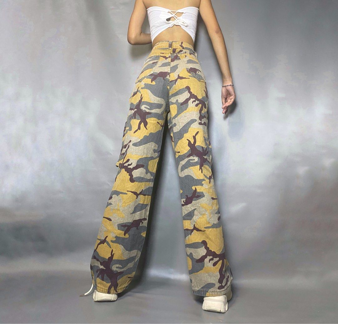 High quality Rare Camouflage tattered sideways (Category: Jeans) located in Manila. Submitted by best_thrifter (Listing ID 1396497474, Image 2). Description: High quality Rare Camouflage tattered sideways 📏 Waist: 27” | Hips:38” | Thigh:22” | Rise:12” | Length:40” 💸 Mine – 400 🚫 No cancellations 📐 Model: 5’3” | Waist 23” | Thigh 17” | Hips 32” 📥 DM to send your order form!.