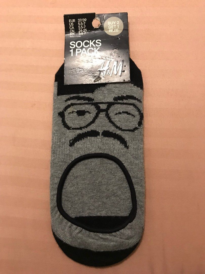 H&M socks (Category: Socks) located in Manila. Submitted by freshlemon58885 (Listing ID 1396663351, Image 1). Description: Brand new.