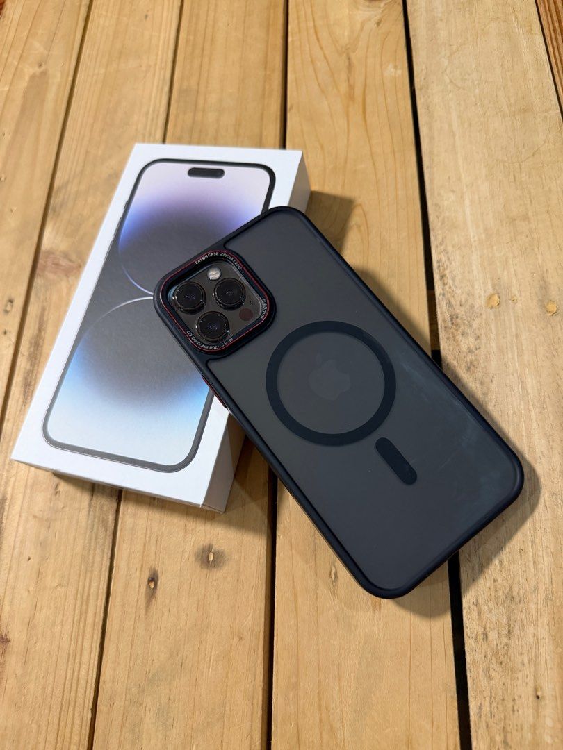 Iphone 14 Pro Max Space Gray 128gb (Category: iPhone 14 Series) located in Lipa City. Submitted by lifestyled (Listing ID 1396485368, Image 2). Description: Selling my iphone 14 pro max 128gb Space Gray color Globe acquired but already unlocked Battery Health- 86% Comes with original box and sim ejector Price is firm already 💯 Authentic.