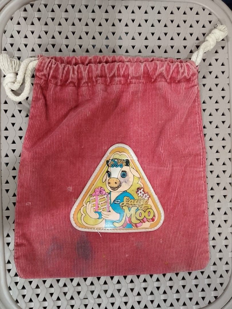 Jollibee vintage lady moo pouch (Category: Purses & Pouches) located in Angono. Submitted by dowgg (Listing ID 1396619619, Image 1). Description: .