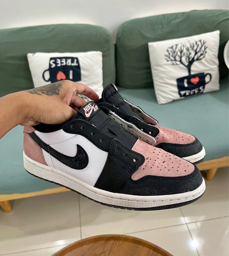 Jordan 1 Low ‘Bleach Coral’ (Category: Sneakers) located in Caloocan City. Submitted by jeijimadeit (Listing ID 1396486071, Image 1). Description: Jordan 1 Low ‘bleach coral’ w box Size 8 mens 1,700 shipped No Heel drag / need cleaning Complete w box and 2 pairs of laces Offer, Nego.