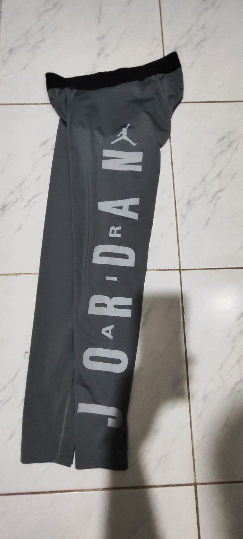 Jordan Training Compression (Category: Activewear) located in Taguig. Submitted by joe_dgreat (Listing ID 1396619849, Image 2). Description: Selling my preloved Jordan Compression Size30-34 100% legit For more details kindly PM me Deliveries Lalamove everyday J&T saturday and sunday only Thank you.