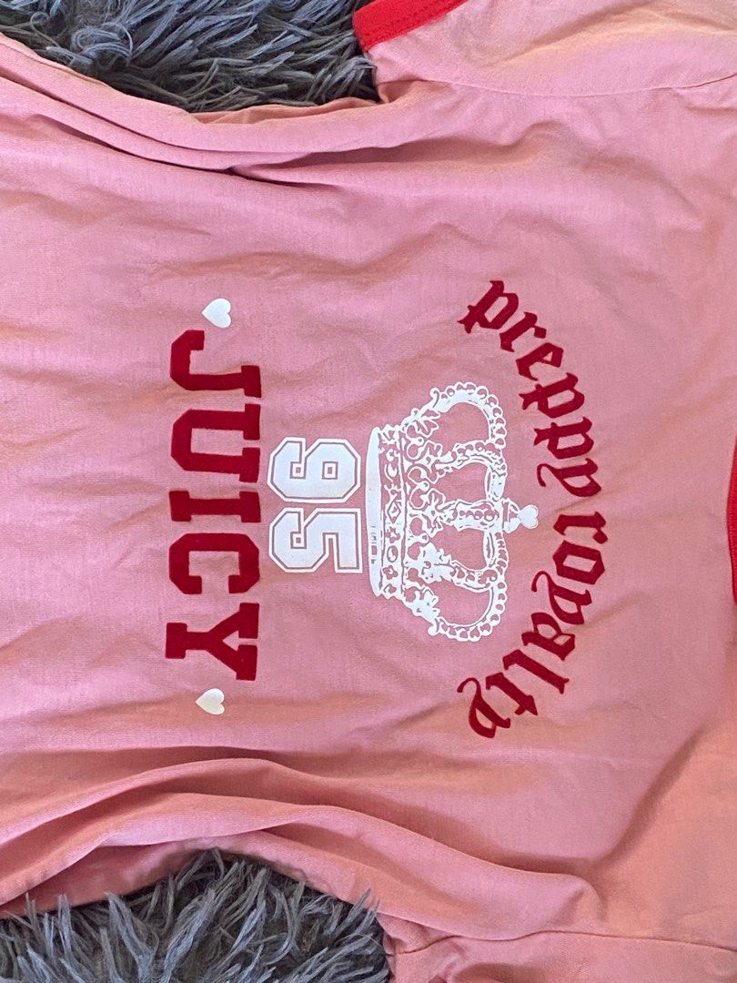 Juicy Baby tee (Category: Shirts) located in Manila. Submitted by _ingeolmi (Listing ID 1396472455, Image 2). Description: Small-medium ISSUE: BURADO TAG KAKALABA HIHI.