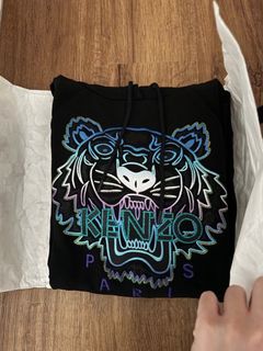 (Category: ) located in . Submitted by shopdacloset (Listing ID 1396557329, Image 1). Description: .