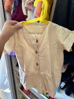 (Category: ) located in . Submitted by Ersdecluts (Listing ID 1396527699, Image 1). Description: .