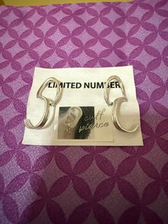 Limited Number Cuff 耳環64201859497987110
