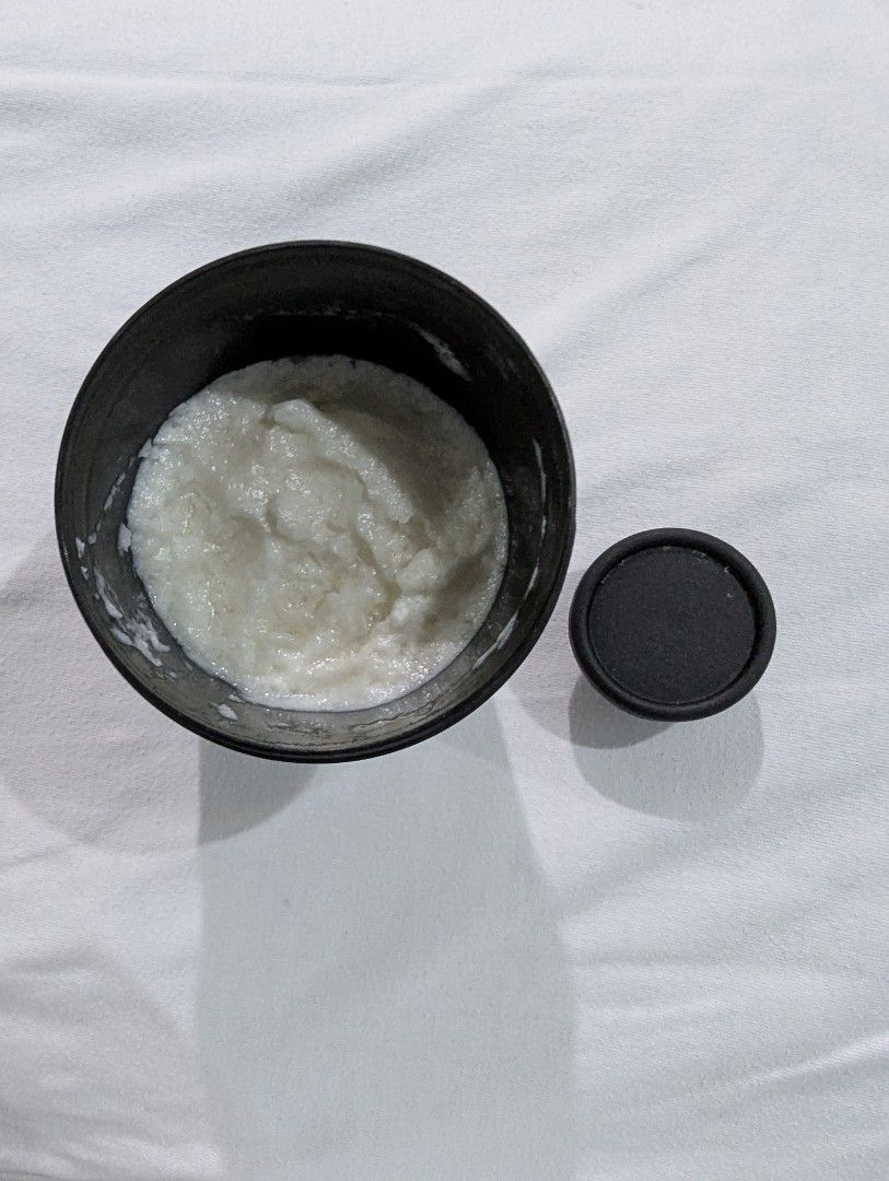 Lush Squeak shampoo sample size (Category: Hair) located in Davao. Submitted by betty_2013 (Listing ID 1396577824, Image 2). Description: authentic. sample size only small container is from LUSH also has sea salt.