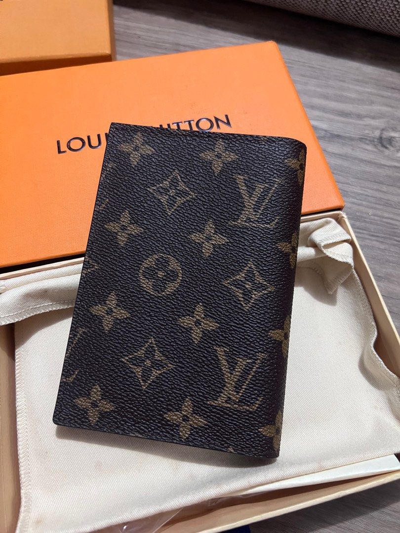 LV passport cover/holder (Category: Luxury Bags & Wallets) located in Paranaque City. Submitted by kgmgiftedph20 (Listing ID 1396591937, Image 2). Description: Coded.