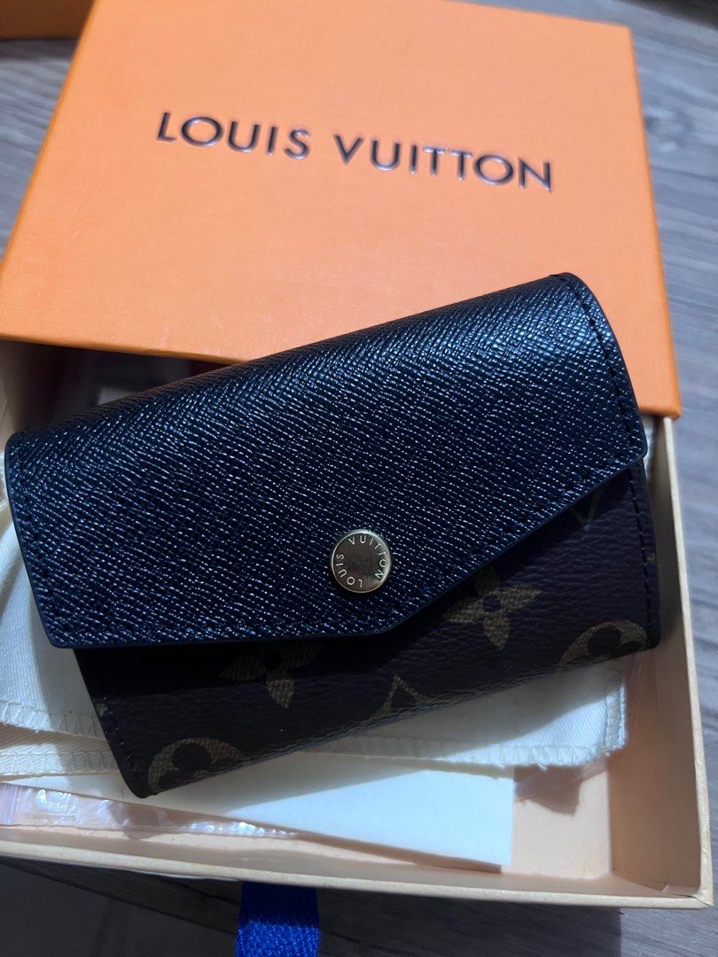 LV Sarah cardholder (Category: Luxury Bags & Wallets) located in Paranaque City. Submitted by kgmgiftedph20 (Listing ID 1396591492, Image 1). Description: Coded Color posted already.