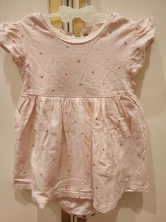 (Category: ) located in . Submitted by wardrobemanila (Listing ID 1396604229, Image 1). Description: .