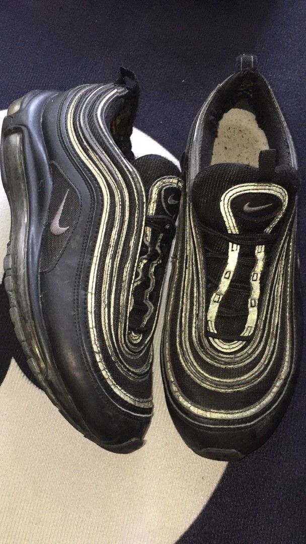 Nike AIR MAX 97 (Reflective Triple Black) (Category: Sneakers) located in Dumanjug. Submitted by commonthread.ph (Listing ID 1396588574, Image 2). Description: Nike AIR MAX 97 (Reflective Triple Black) ‼️FS ‼️FS ‼️ FS ‼️ -SIZE 41-42 -AUTHENTIC(Legit) -SPIKEY -MINIMAL ISSUES -REFLECTIVE -NEED WASH -FOR ONLY 650 NEGO SA SURE BUYER💸 DM📥 📍Cebu.