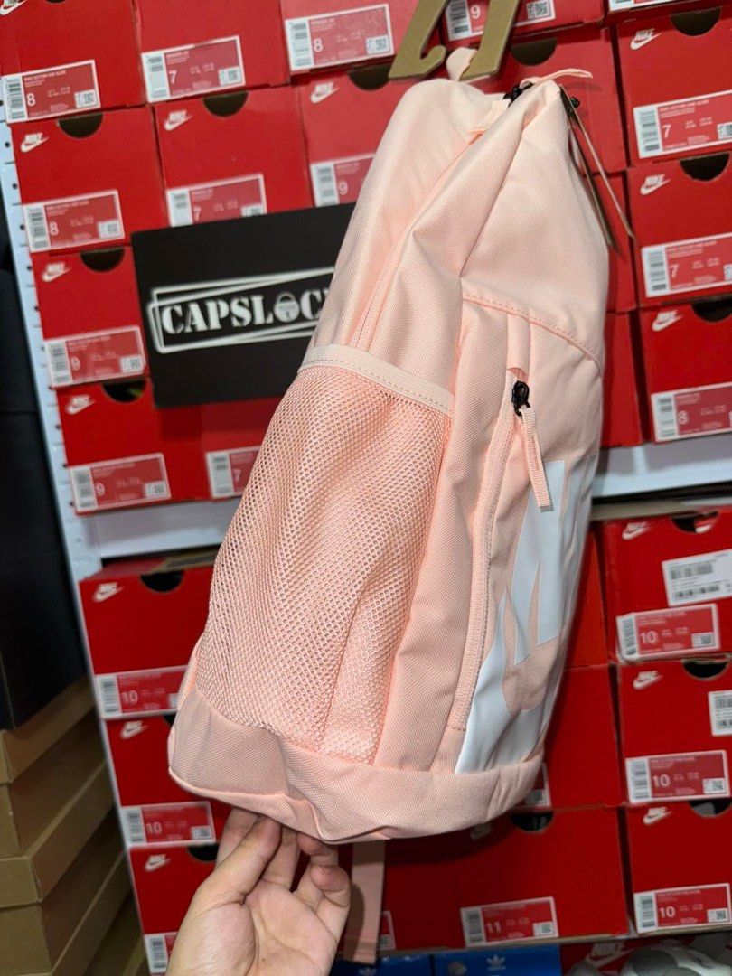 Nike Elemental shoebox backpack 20ʟ (Category: Backpacks) located in Manila. Submitted by caps.lock1 (Listing ID 1396649583, Image 2). Description: ✨ ℕ𝔼𝕎 𝔸ℝℝ𝕀𝕍𝔸𝕃 ✨ 𝑵𝒊𝒌𝒆 𝑬𝒍𝒆𝒎𝒆𝒏𝒕𝒂𝒍 𝒔𝒉𝒐𝒆𝒃𝒐𝒙 𝒃𝒂𝒄𝒌𝒑𝒂𝒄𝒌 20ʟ ᴄᴏʟᴏʀ: ᴡᴀsʜᴇᴅ ᴄᴏʀᴀʟ ᴅɪᴍᴇɴsɪᴏɴs: L 30.5ᴄᴍ X H 45.5ᴄᴍ X W 12.5ᴄᴍ ʙᴇʟᴏᴡ sʀᴘ: ₱1000 ᴏɴʟʏ‼️ mall price : ₱1,695 ❌ ▪️ᴏɴ ʜᴀɴᴅ▪️ʙʀᴀɴᴅɴᴇᴡ▪️ʟᴇɢɪᴛ💯 *𝐺𝑟𝑎𝑏 𝑦𝑜𝑢𝑟𝑠 𝑛𝑜𝑤.
