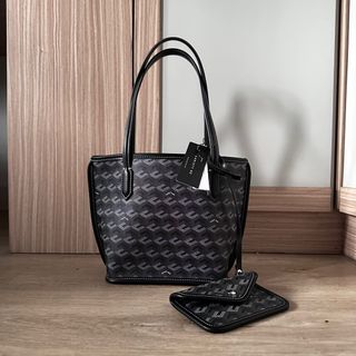 (Kategori: ) berada di . Dikirim oleh mini_chic (ID iklan 1396627575, Gambar 1). Deskripsi: .