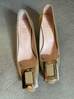 (Category: ) located in . Submitted by wear.next (Listing ID 1396606526, Image 1). Description: .