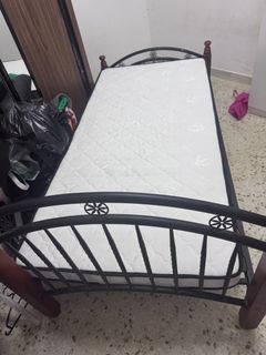 (Category: ) located in . Submitted by kay87 (Listing ID 1396600589, Image 1). Description: .