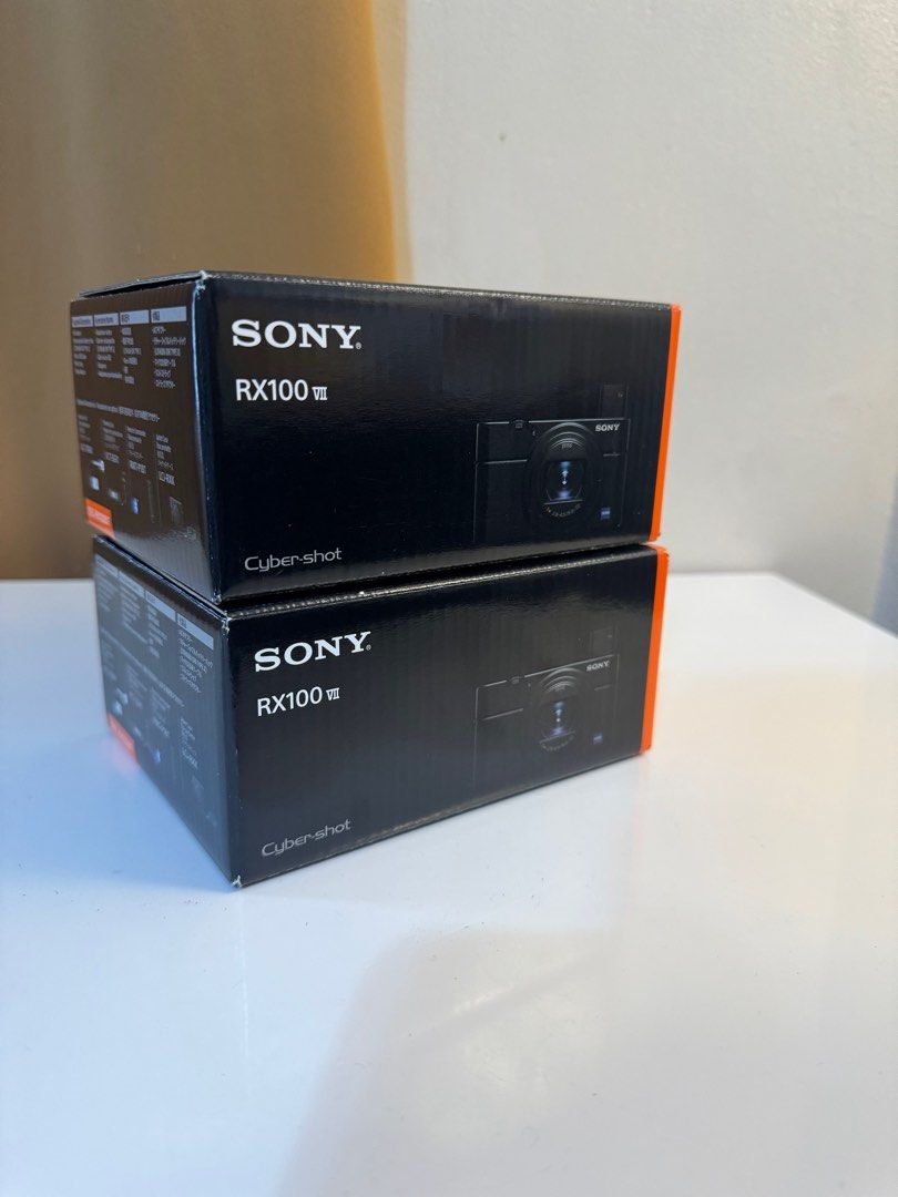 Sony rx100 vii Brand New (Category: Cameras) located in Mandaluyong City. Submitted by unimakcameras (Listing ID 1396480814, Image 2). Description: Sony rx100 vii Brand New Price: 74,900 last price for cash payment Limited stock, cash on pickup sa store. . - 100% AUTHENTIC AND ORIGINAL, Buy with confidence. We have physical store. Package includes: -Sony RX100 VII Digital Camera -Sony NP-BX1/M8 Rechargeable Lithium-Ion Battery Pack (3.6V, 1240mAh