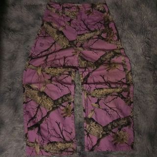 (Category: ) located in . Submitted by gallerysthrift_2 (Listing ID 1396658714, Image 1). Description: .
