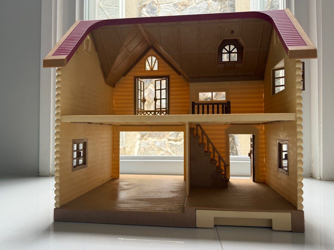 Sylvanian Families Lakeside Lodge (Category: Kids Toys) located in General Trias. Submitted by brightdog-224c (Listing ID 1396494196, Image 1). Description: Sylvanian Families Lakeside Lodge.