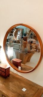 (Category: ) located in . Submitted by curatorthehome (Listing ID 1396526154, Image 1). Description: .